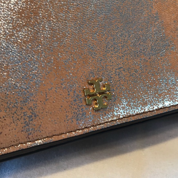 🚫SOLD!!🚫 Tory Burch Sadie Metallic Shoulder Bag - Picture 2 of 8